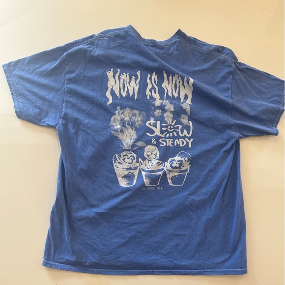 Edgy graphic t shirt - men’s medium - Picture 3 of 3